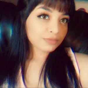 Meet your Posher, Julia